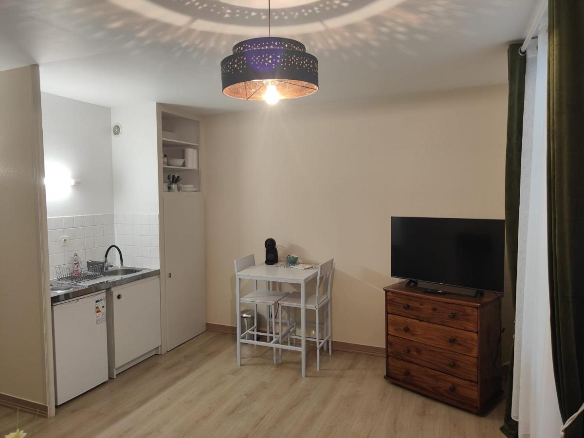 Appartement En Residence Жизор Екстериор снимка