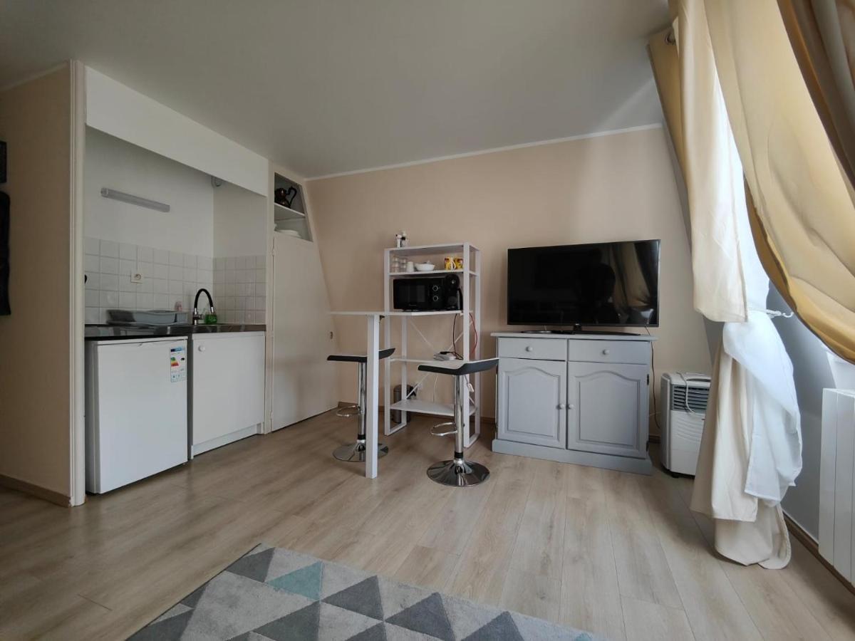 Appartement En Residence Жизор Екстериор снимка