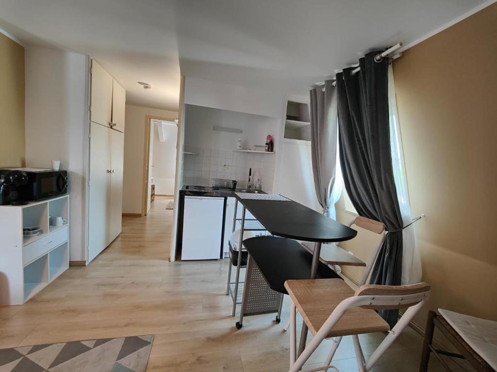 Appartement En Residence Жизор Екстериор снимка